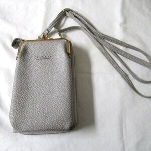 CARR KEN GRAY CROSS BODY/SHOULDER BAG.